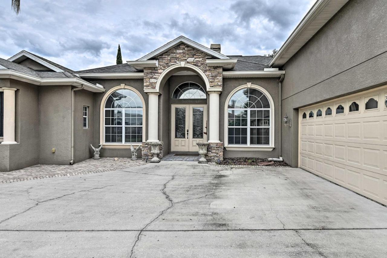 Elegant About 15 Mi To Downtown Tampa! Holiday home *