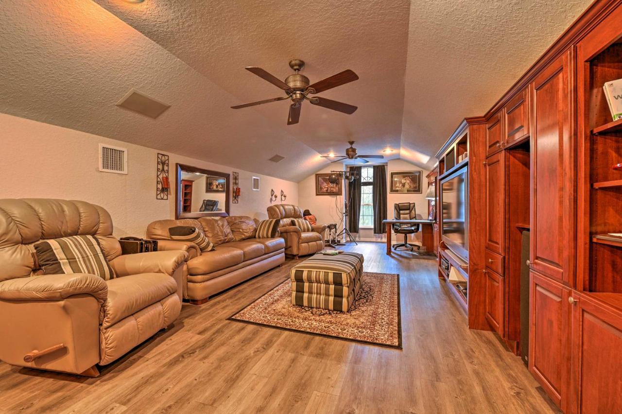 Elegant About 15 Mi To Downtown Tampa! * Valrico